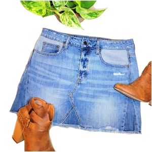 🎉 LAST CHANCE! 🎉 NWT American Eagle Denim Mini Skirt, Size 6